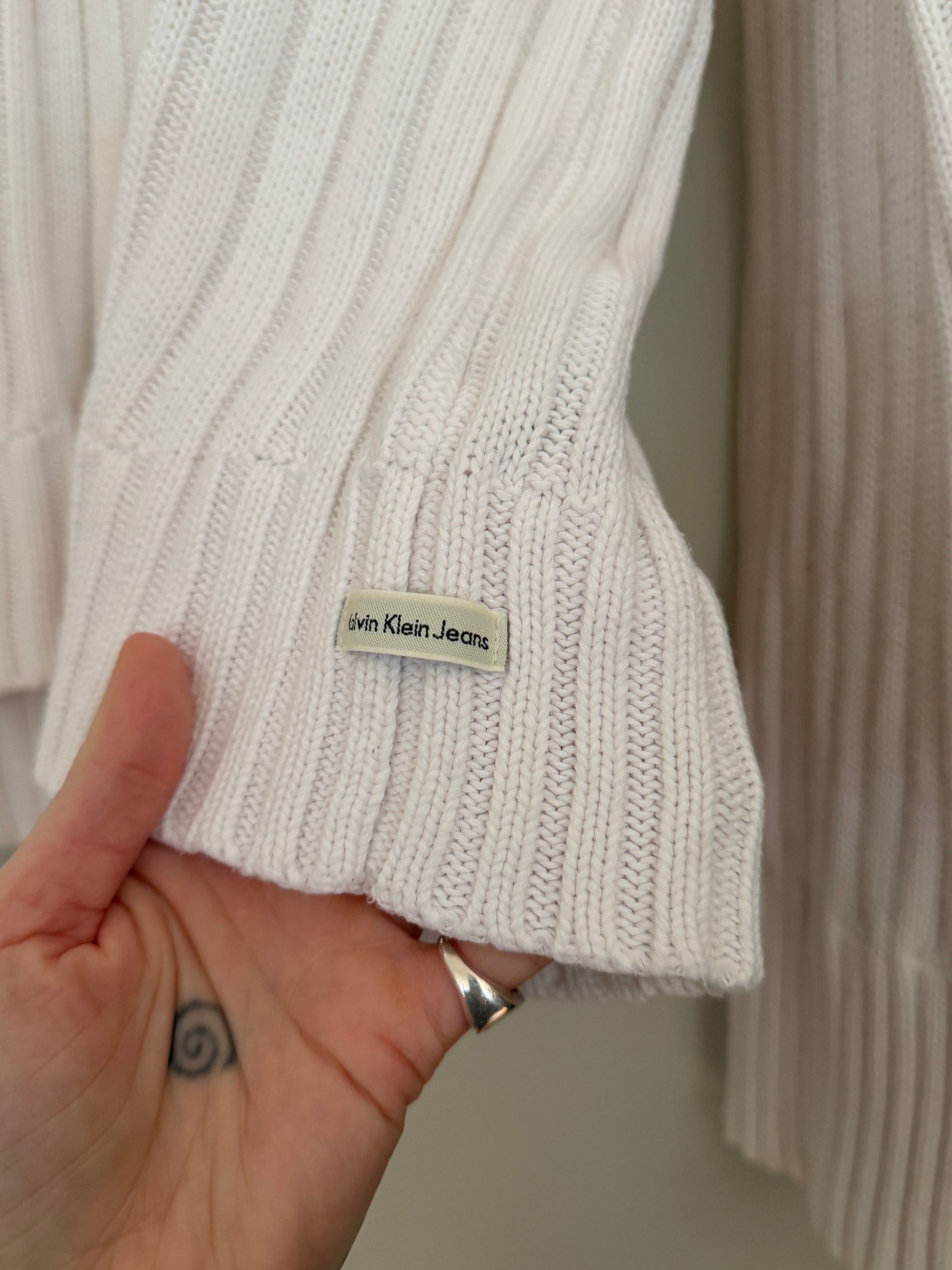 Vintage Calvin Klein White Ribbed Quarter-Zip Sweater (XL/XXL)