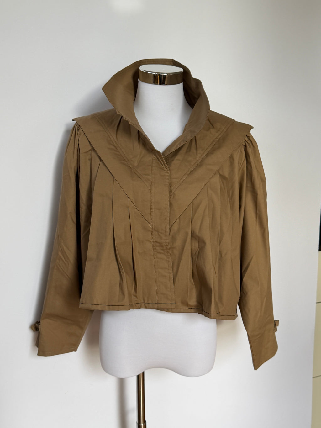 Vintage 80s/90s Khaki Structured Yoke Cropped Jacket (Fits S/M)