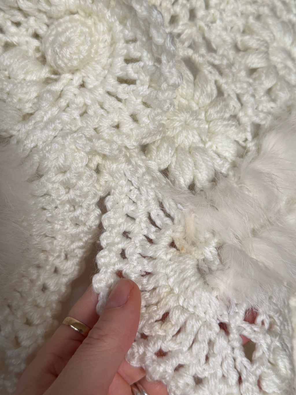 Vintage White Crochet & Faux Fur Shawl