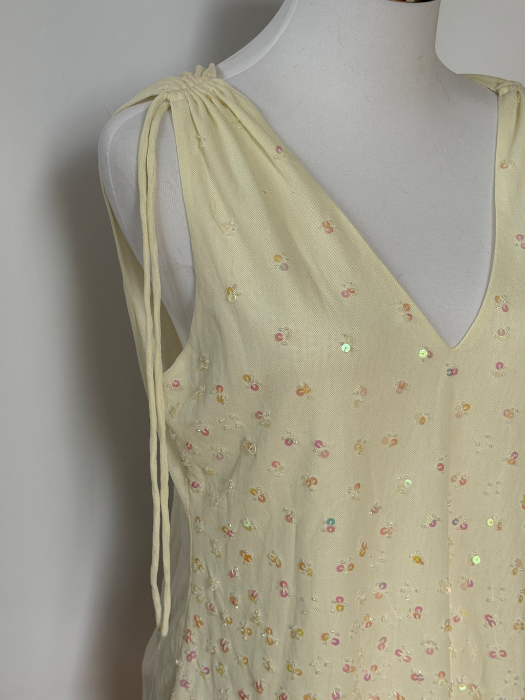 Vintage Y2K Cream Sequin Tie Strap Top (L/XL)