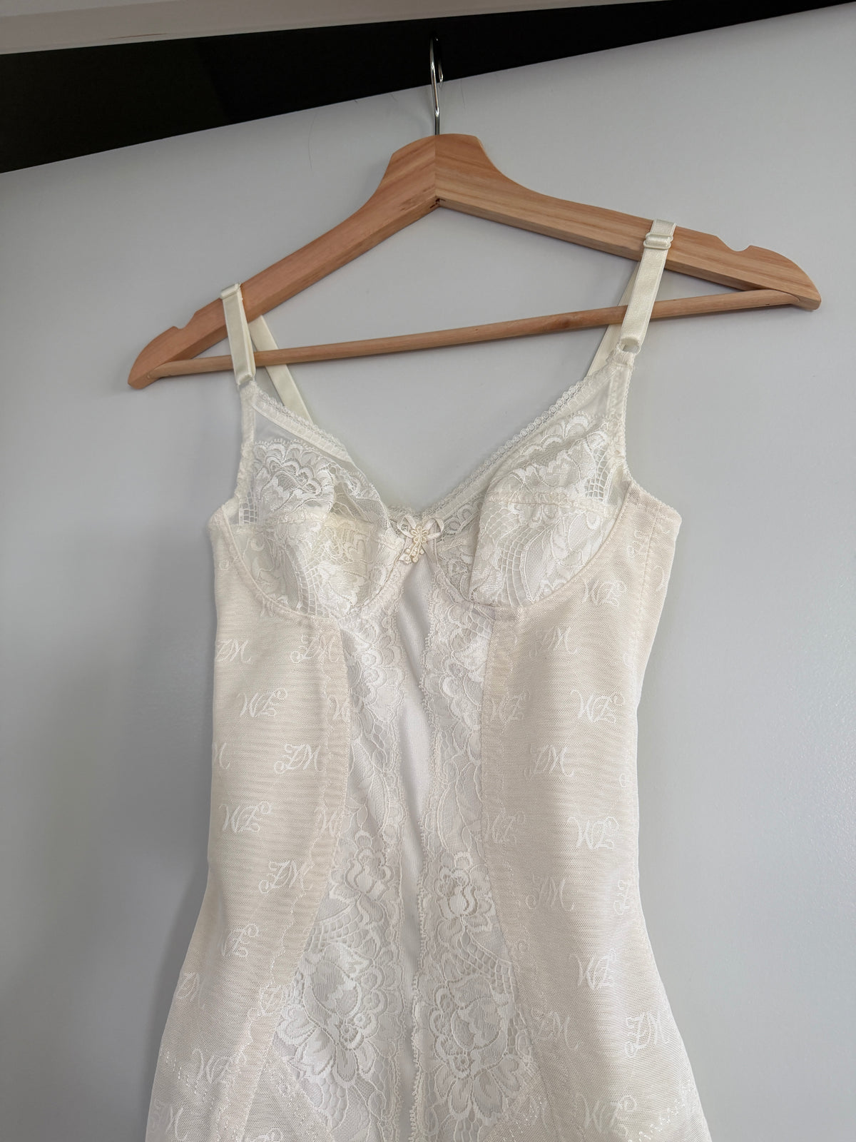 Deadstock Japanese Cream Lace Corset Bodysuit (XXS–XS)