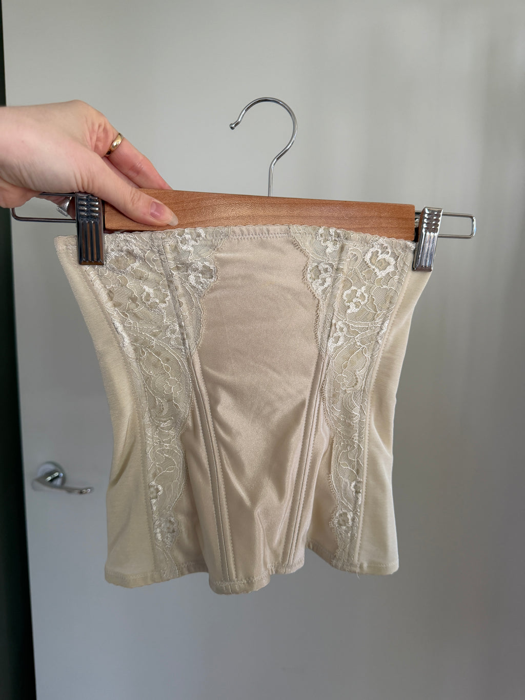 Cream Lace Panel Waist Cincher (XS–S)