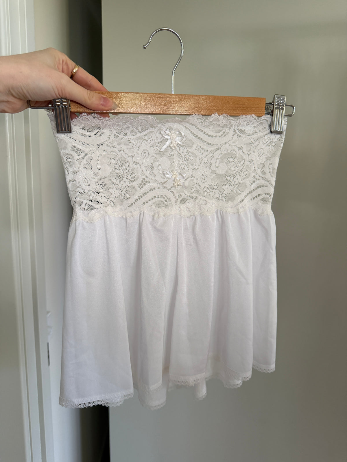 Cream Lace Waistband Slip Shorts (XS–S)