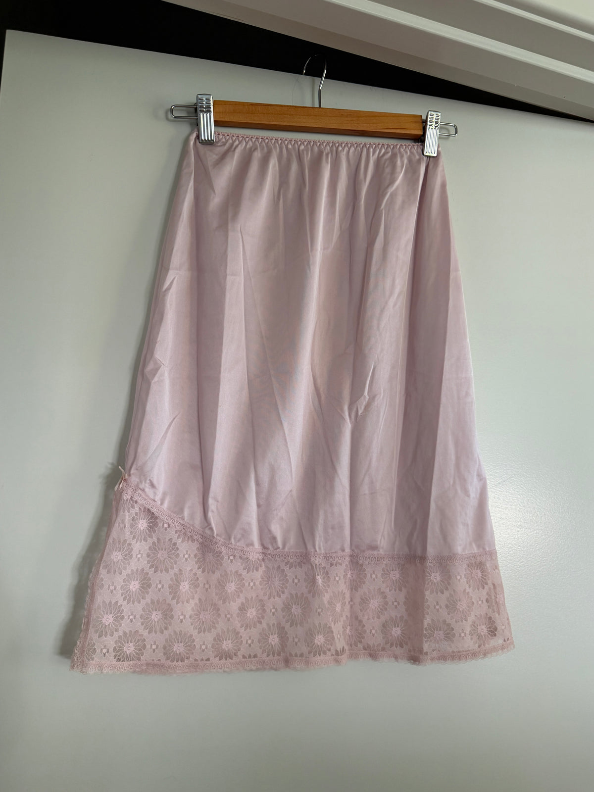 Blush Pink Midi Slip Skirt with Daisy Lace Hem (XS–S)