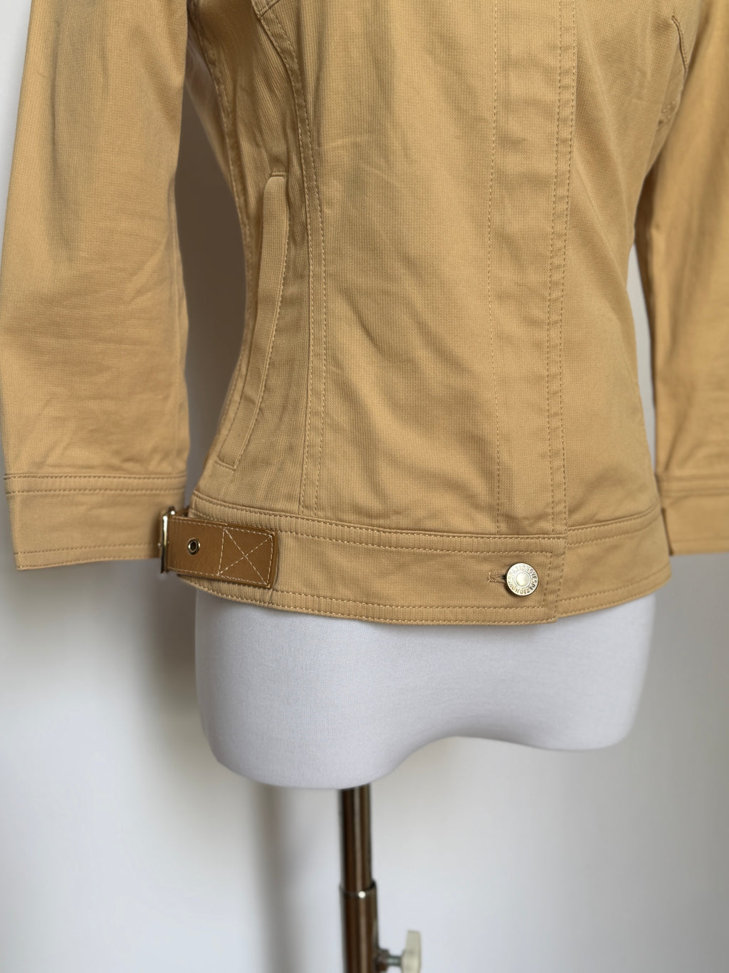 Vintage Beige Fitted Jacket (XS Petite)