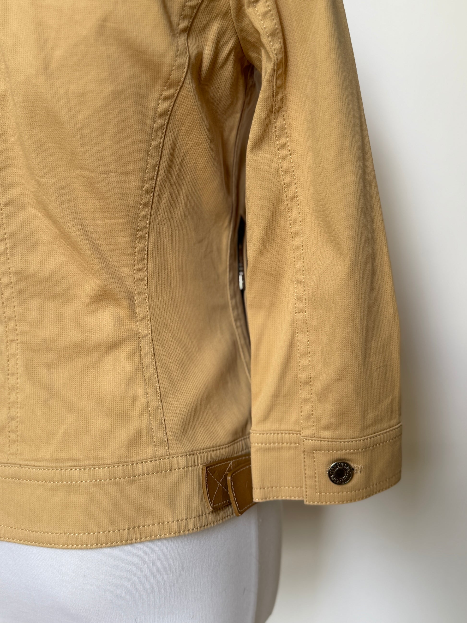 Vintage Beige Fitted Jacket (XS Petite)