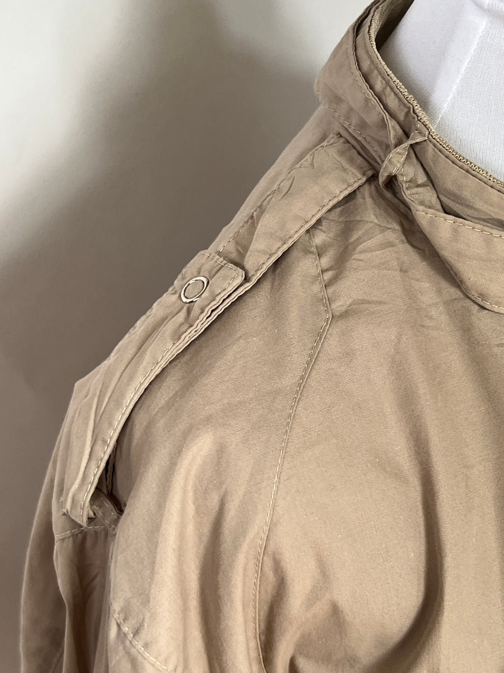 Vintage Beige Bomber Jacket (M)